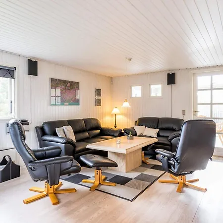 Dom wakacyjny Enchanting Forest Retreat-by Traum *