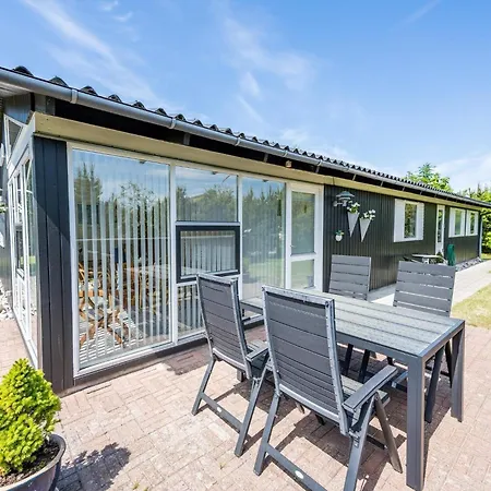 Enchanting Forest Retreat-by Traum