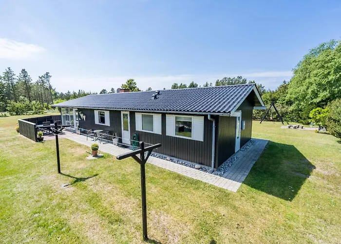 Casa vacanze Enchanting Forest Retreat-by Traum Nørre Nebel